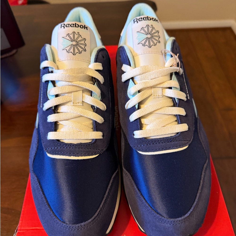 Reebok Classics Dark Blue and Sky Blue Sneakers SZ 12 MENS NEW DS - Picture 3 of 7